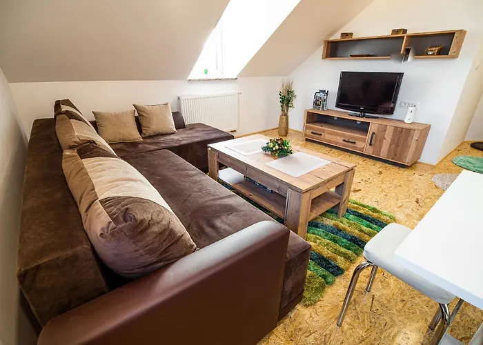 Modern And Vibrant Apartment *